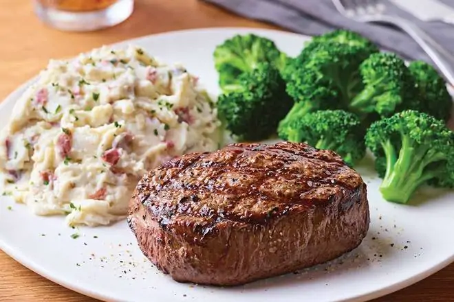 Order Top Sirloin food online from Applebee's Grill + Bar store, Fayetteville on bringmethat.com