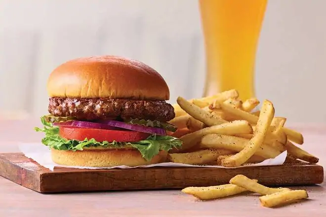 Order Classic Burger food online from Applebee's Grill + Bar store, Fayetteville on bringmethat.com
