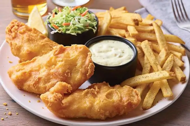 Order Hand-battered Fish & Chips food online from Applebee's Grill + Bar store, Fayetteville on bringmethat.com