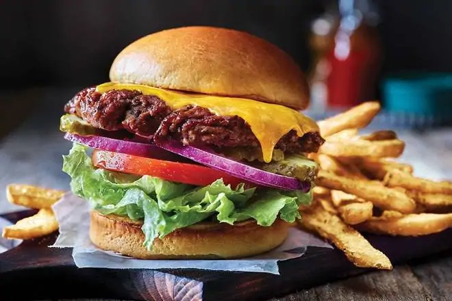 Order Classic Cheeseburger food online from Applebee's Grill + Bar store, Fayetteville on bringmethat.com