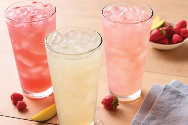 Order Flavored Lemonades food online from Applebee's Grill + Bar store, Fayetteville on bringmethat.com