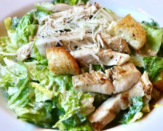 Order Grilled Chicken Caesar Salad food online from Shannon Rose Irish Pub store, Clifton on bringmethat.com