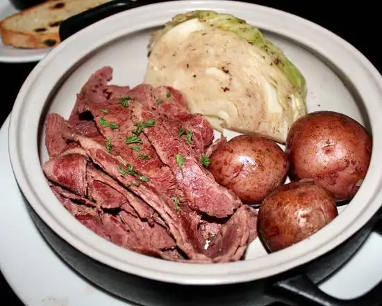Order Corned Beef & Cabbage food online from Shannon Rose Irish Pub store, Clifton on bringmethat.com