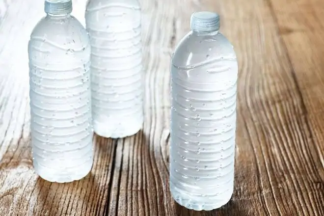 Order Bottled Water food online from Applebee's Grill + Bar store, Fayetteville on bringmethat.com